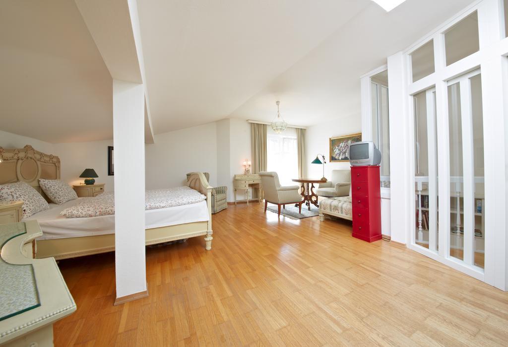 Casa Vita Apartments Σάαλμπαχ-Χίντεργκλεμ Δωμάτιο φωτογραφία